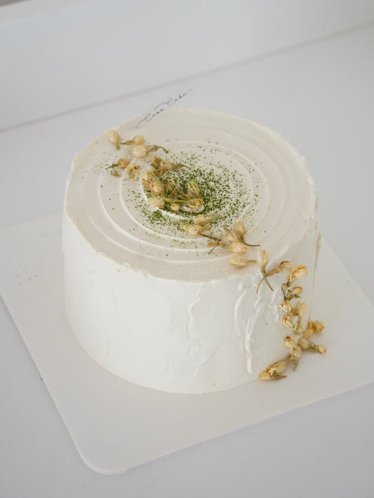 Jasmine Matcha Cake with Pecan crumbles