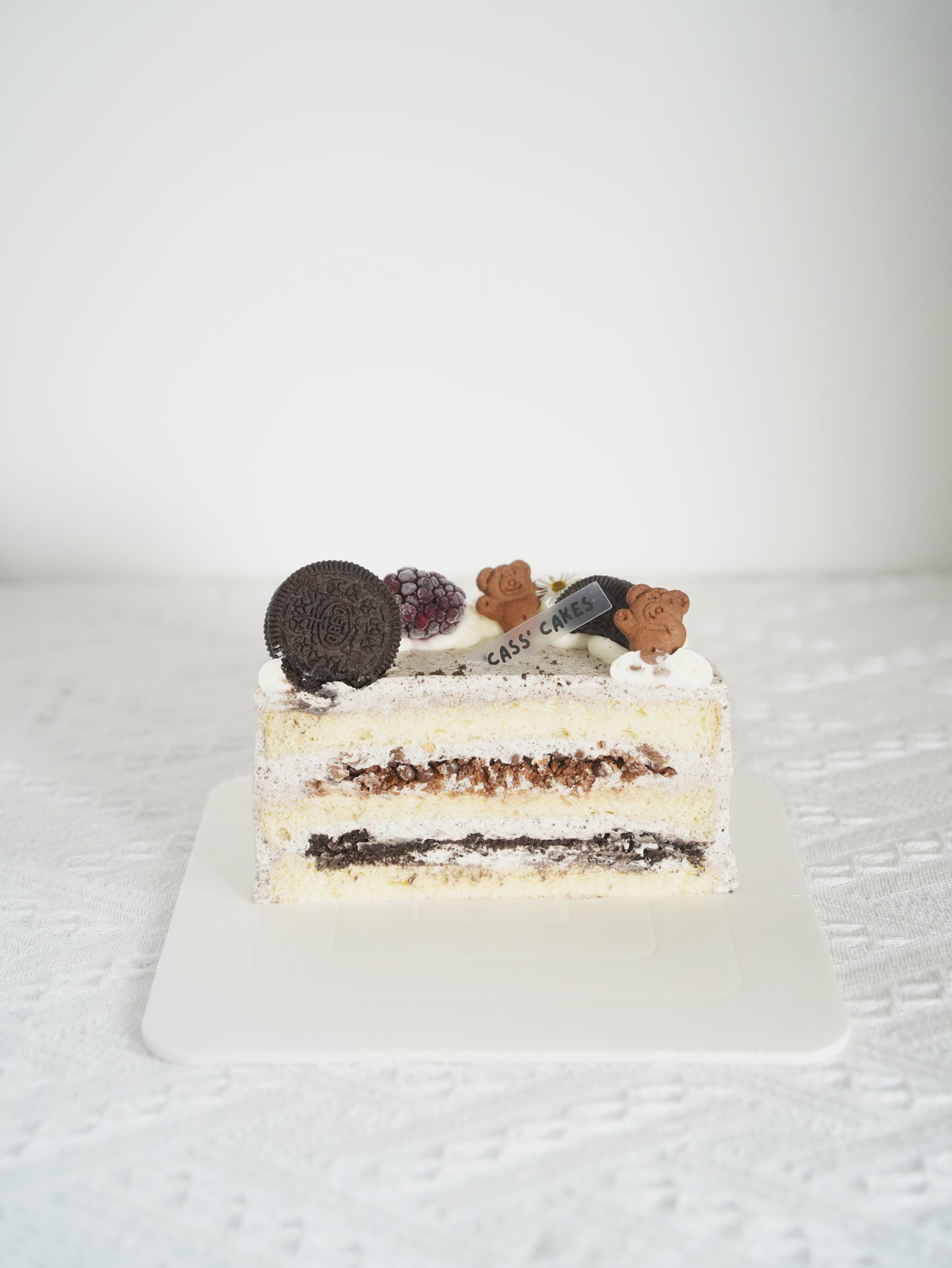 Cookie & Cream ( Sea Salt Oreo Cake )