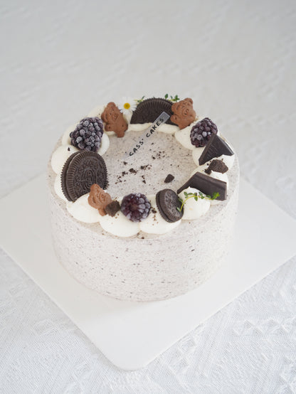 Cookie & Cream ( Sea Salt Oreo Cake )